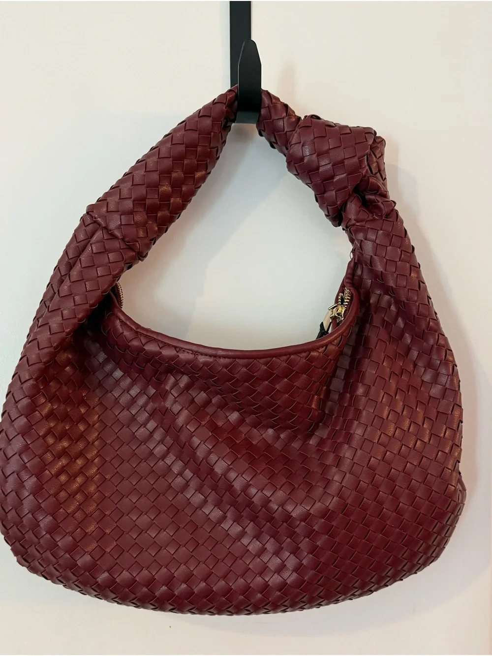 Glitzy Girlz elegant woven